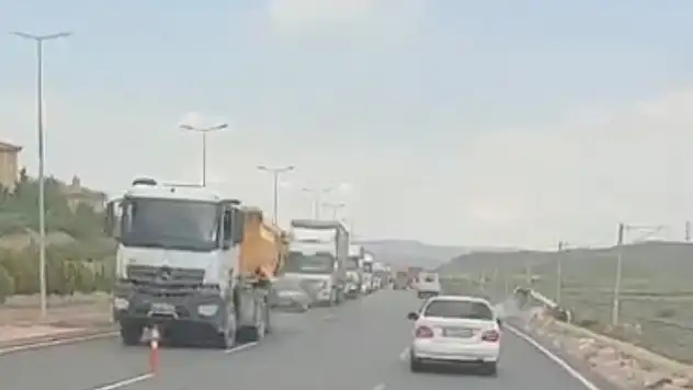 Kayseri'de bir anda kontrolden çıktı! Otomobil şarampole böyle uçtu