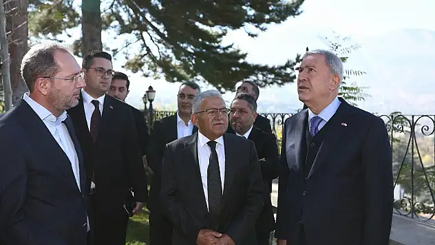 Kayseri'de birlik, dayanışma ve eğitim buluşması: Akar ve Büyükkılıç'tan yoğun ziyaret trafiği!