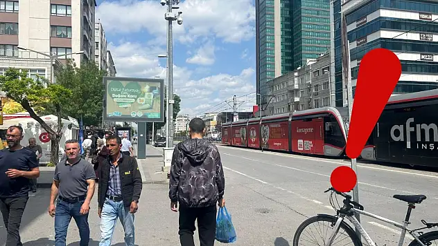 Kayseri'de bu bayram da manzara değişmedi – Kuyruğun sonu görünmüyor!