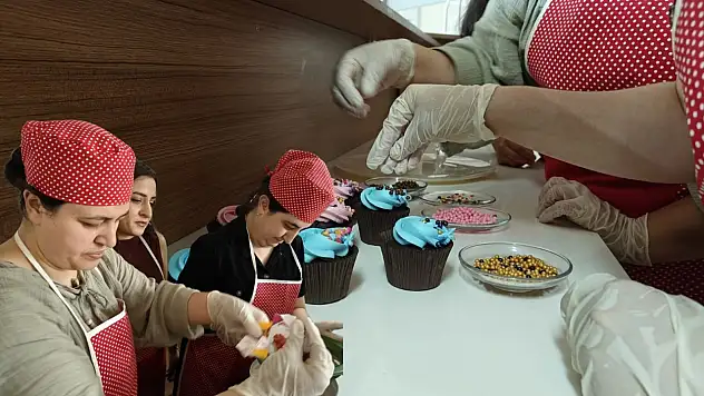 Kayseri'de bu kantinde özel öğrenciler hem üretiyor hem de satıyor!