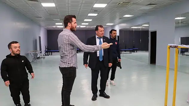 Kayseri'de bu salon Türkiye'de tek - Kabakcı yerinde inceledi!
