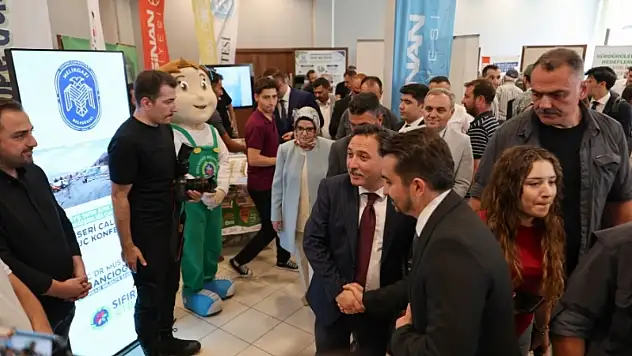 Kayseri'de çevre zirvesinde dikkat çeken belediye! Melikgazi ödülle döndü