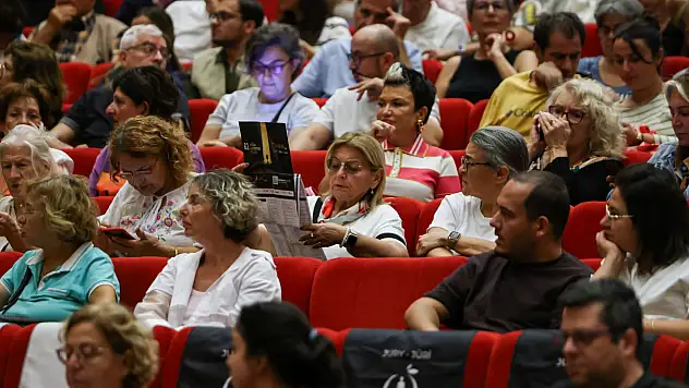 'Bir Türk Meselesi' seyirciyle buluştu!