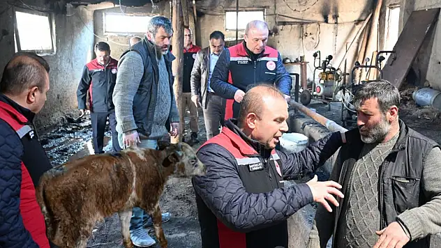 Kayseri'de çıkan yangında hayvanları telef olmuştu - O işletmeciye Saklav'dan ziyaret