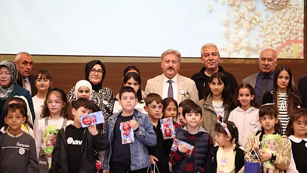 Kayseri'de çölyaklı öğrencilere özel etkinlik! Eğitim verildi, paketler dağıtıldı