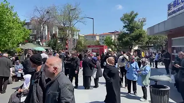 Kayseri'de de deprem paniği yaşandı: Vatandaşlar isyan etti!