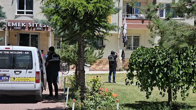 Kayseri'de dengesini kaybederek düşen yaşlı adamı çamaşır ipi kurtardı!