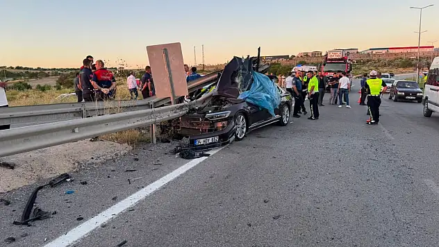 Kayseri'de düğün konvoyu kabusa döndü! Gelin aracındaki feci kazada acı kayıp
