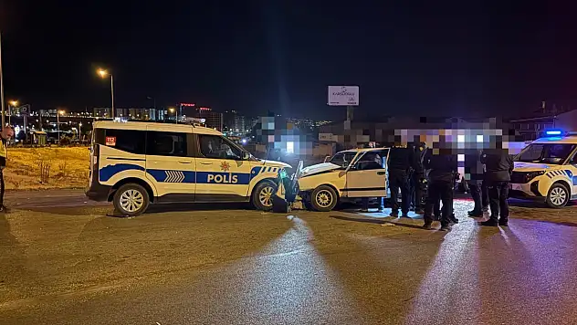Kayseri'de 'Dur' ihtarını uymayan sürücü 2 polisi yaraladı!
