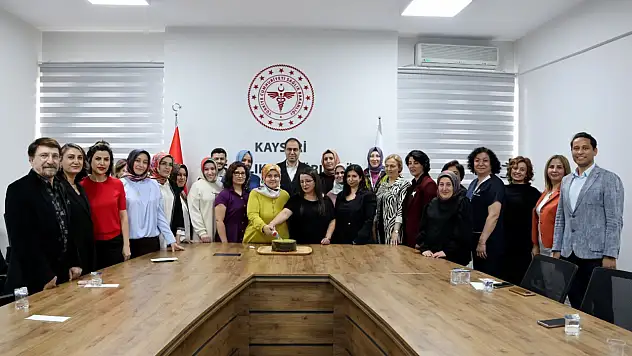 Kayseri'de Ebeler Haftası kutlandı!