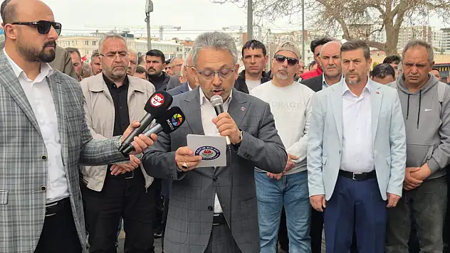 Kayseri'de eğitim camiası ayakta - Gıyabi cenaze namazının ardından dikkat çeken açıklamalar!
