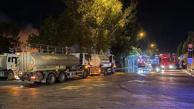 Kayseri'de fabrika yangınında 3 kişi yaralandı