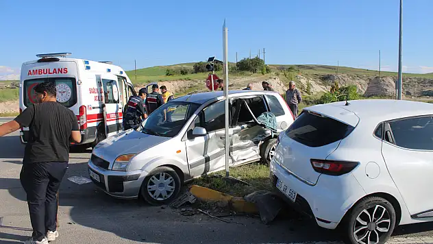 Kayseri'de feci kaza: 1'i ağır 6 yaralı