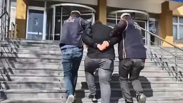 Kayseri'de FETÖ' den aranan şahıslara yönelik kapsamlı operasyon!