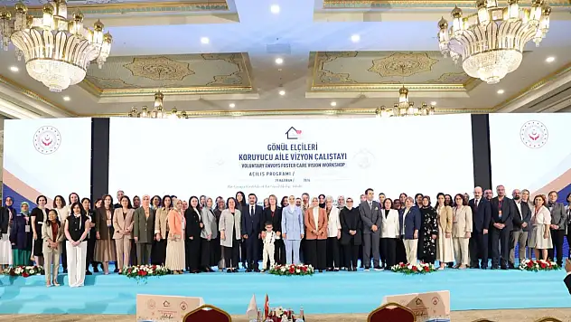 Kayseri'de Gönül Elçileri Çalıştayında çocukların geleceği konuşuldu