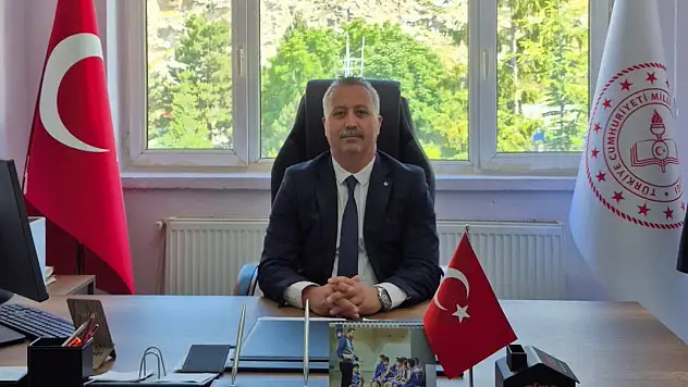 Kayseri'de görevinden ayrılan ilçe müdürü duygulandırdı!