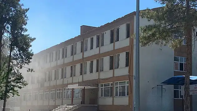 Kayseri'de hastane yıkımı tartışmaya dönüştü! Kamuoyu bu 5 soruya yanıt bekliyor