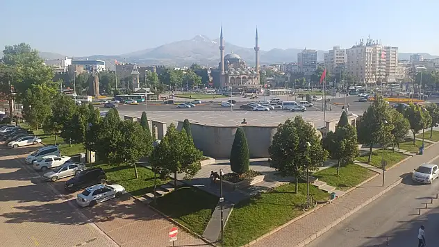 Kayseri'de hem cami hem kale: 700 yıllık gizem