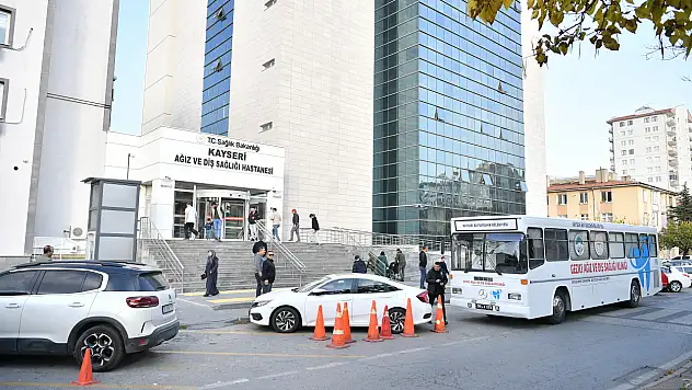 Kayseri'de her mahalleye diş kliniği geliyor: Vatandaşlardan tam not!