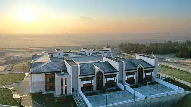 Kayseri'de iki merkez birden açılıyor! Genel Başkan da geliyor