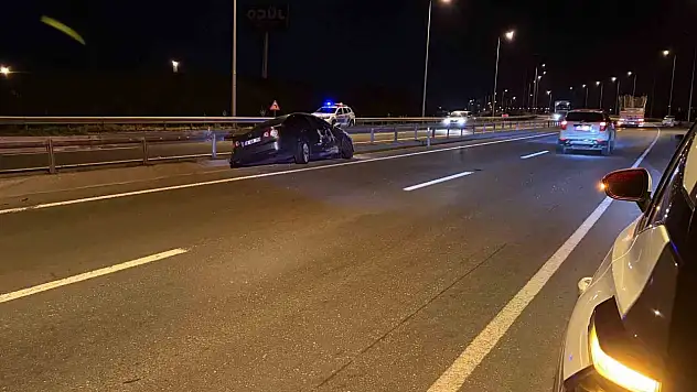 Kayseri'de korku dolu dakikalar!Çarpışmanın ardından araç alev aldı, 3 yaşındaki bebek yaralandı