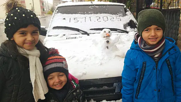 Kayseri'de ilk kardan adam ortaya çıktı… İlçeyi tahmin edebildiniz mi?