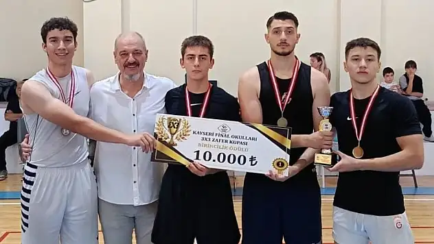 Kayseri'de ilk kez düzenlenen 3x3 zafer kupası sona erdi