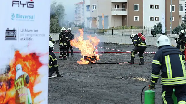 Kayseri'de ilk kez yapıldı: Türkiye'nin batarya devi ASPİLSAN'dan tatbikat!