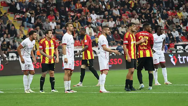 Kayseri'de ilk yarı sona erdi - Müsabakada tek gol var... (Kayserispor - Gençlerbirliği)
