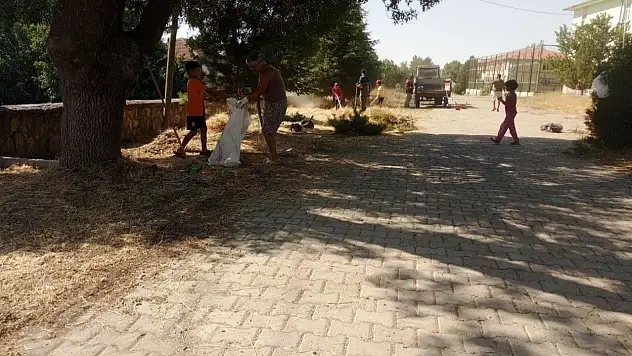 Kayseri'de imece usulü temizlikle örnek oldular!