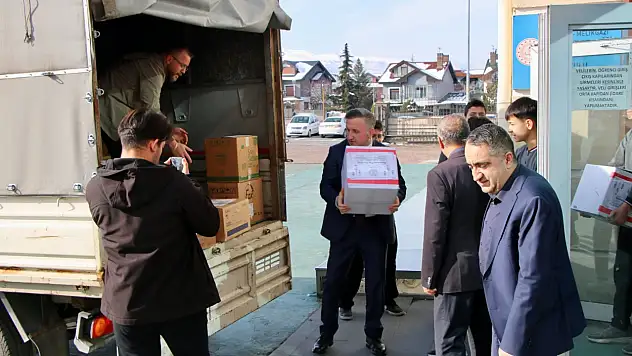 Kayseri'de 'İyilik Timi' öğrencilerinin seferberliği sürüyor!