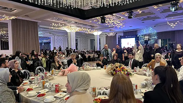 Kayseri'de 'Kadına Vefa' buluşması: Başkanlar ve Vekilden dikkat çeken mesajlar