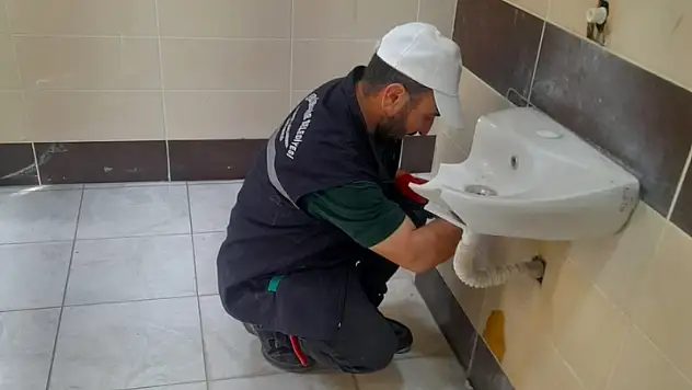 Kayseri'de kamu malına büyük zarar! Belediye tek tek yeniledi