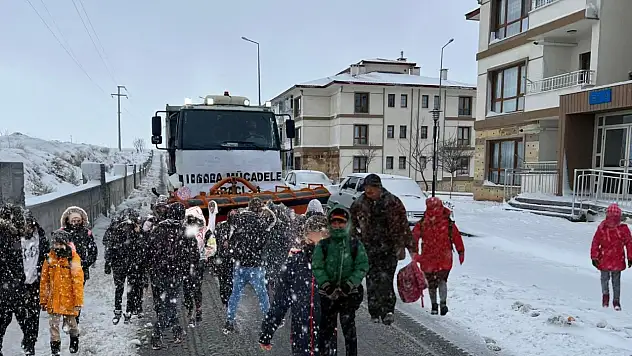 Kayseri'de kar alarmı: Okullar tatil edildi – Kritik uyarı geldi!