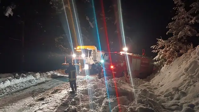 Kayseri'de kar mesaisi: 146 mahalle yolu ulaşıma açıldı