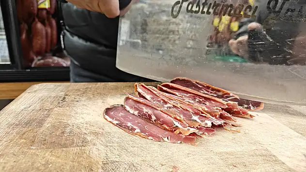 Kayseri'de kayak sezonu açıldı: Pastırma satışları fırladı! Pastırmanın kilosu ne kadar?