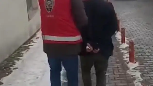 Kesinleşmiş hapis cezasıyla aranan 3 şahıs yakalandı