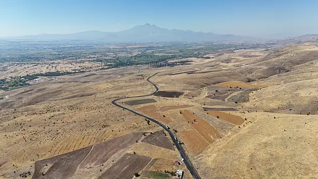 Kayseri'de kırsal yollar 30 milyon TL'lik yatırımla yenileniyor