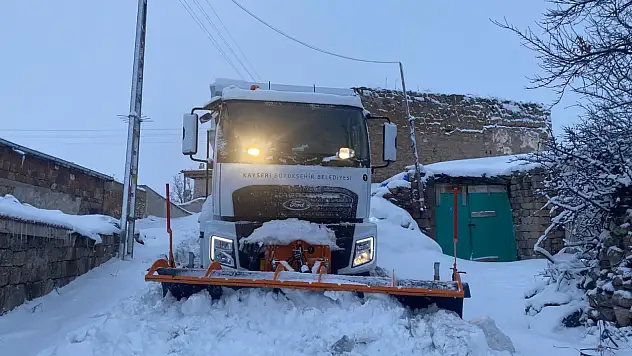 Kayseri'de kış bitmeden yeni kışa hazırlık başladı!