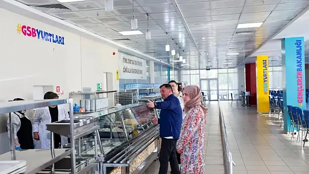 Kayseri'de kız öğrenci yurduna denetim! Yemekler ve mutfağa özel ilgi