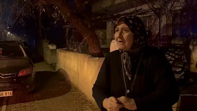 Kayseri'de komşuluk bitmedi dedirten olay - Soğuk havada umutla bekledi!