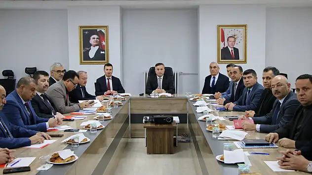 Kayseri'de kritik toplantı: Müdürler yeni dönem öncesi bir araya geldi!