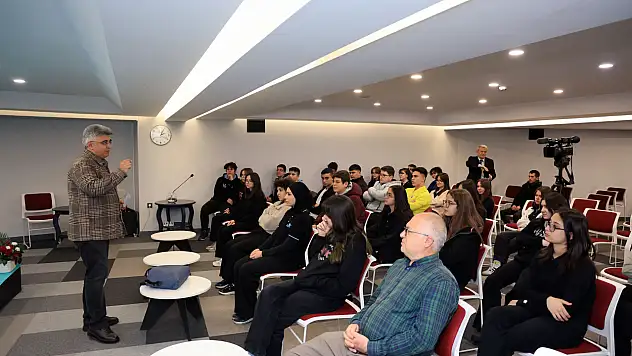 Kayseri'de kültür, sanat ve edebiyat konuşuluyor - Ocak ayı sonuna kadar devam edecek!