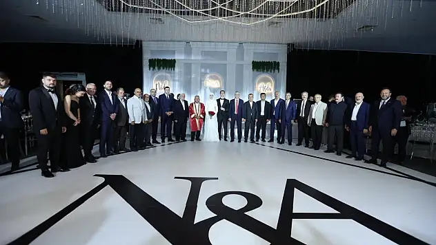 Kayseri'de Kulular ve Çakmak ailelerinin mutlu günü...