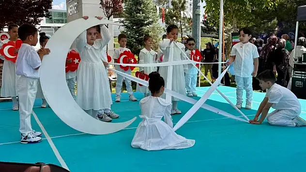 Kayseri'de Kur'an Kursları yılsonu şenliği düzenlendi