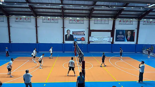 Kayseri'de kurumlar ve mahalleler arası turnuva sona erdi