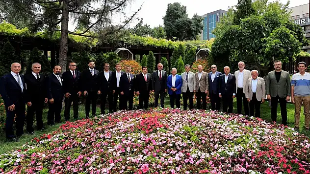 Kayseri'de lojistik zirvesi: UND yönetimi sektör temsilcileriyle buluştu