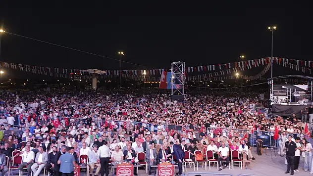 Kayseri'de Millet Bahçesi doldu taştı: Şenliğe büyük ilgi!
