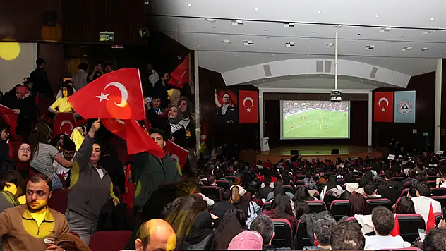 Kayseri'de milli maç heyecanı dev ekrana taşındı!