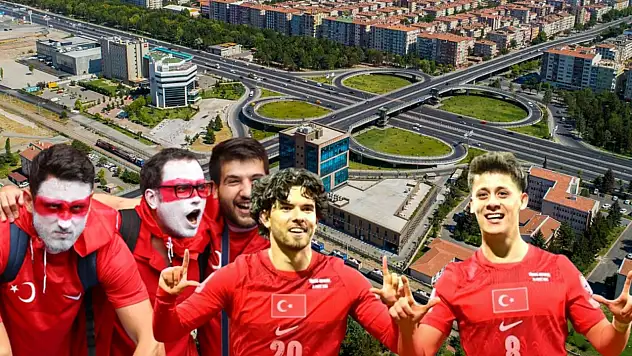 Kayseri'de milli maç heyecanı dev ekranda!